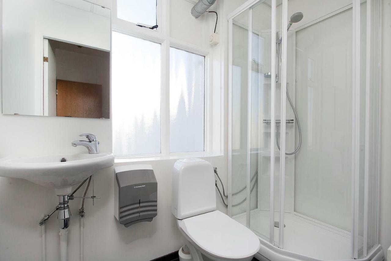 Apotek Guesthouse Акурейри Екстериор снимка