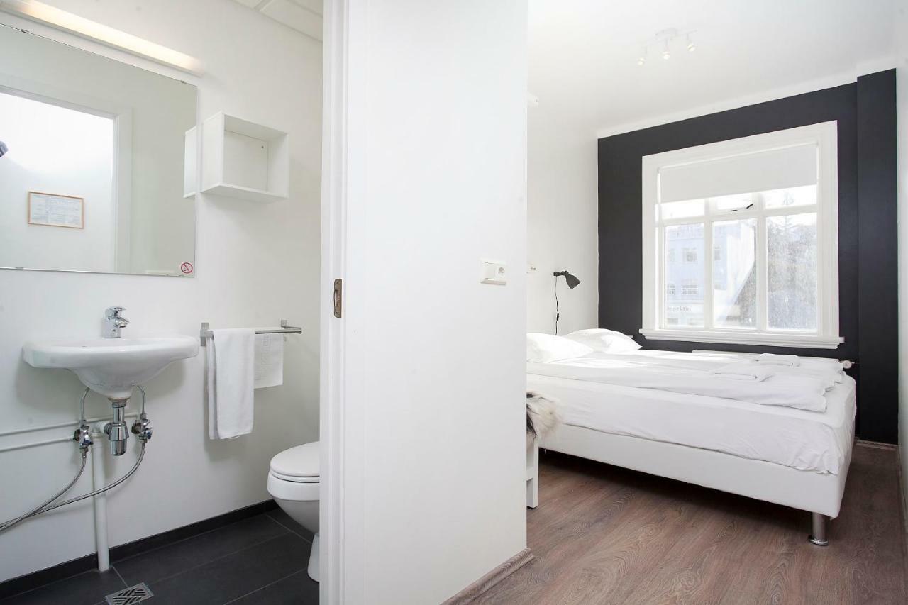 Apotek Guesthouse Акурейри Екстериор снимка